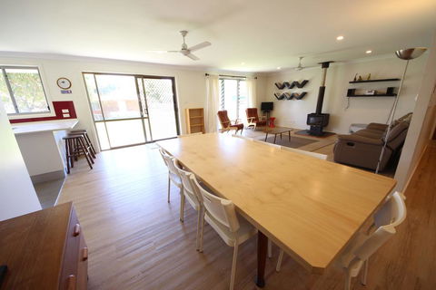 Barefoot Bungalow At Hat Head - Accommodation ACT 1