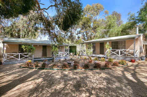 Barossa Country Cottages - Accommodation ACT 1