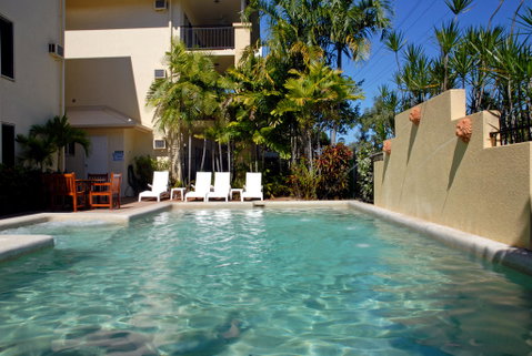 Bay Village Tropical Retreat & Apartments - Accommodation ACT 1