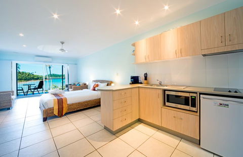Baybliss Apartments Studio 2 - Accommodation ACT 3