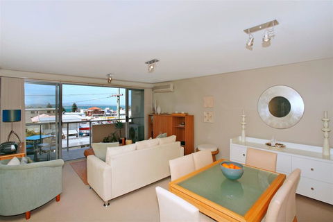 Bayview Apartments, Unit 7/42 Stockton Street - Accommodation ACT 1
