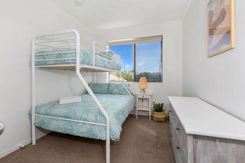 BEACH BLISS LUXURIOUS APARTMENT With POOL - Accommodation ACT 2