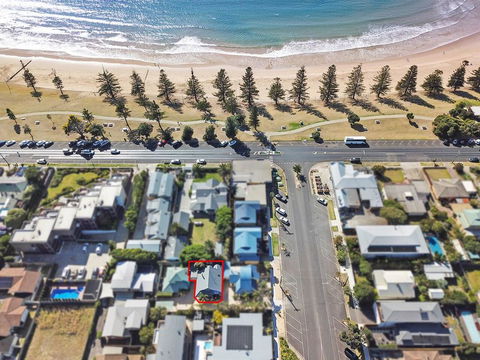 Beach Life - Accommodation ACT 0