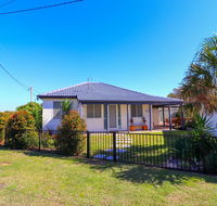Beach Side Cottage At Blacksmiths - Accommodation ACT