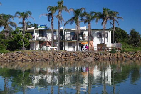 Beachfront 1, 25 Willow Street - Accommodation ACT 0