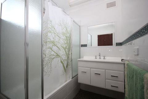 BEACHFRONT 3- 3/12 Bundella Ave LC - Accommodation ACT 2