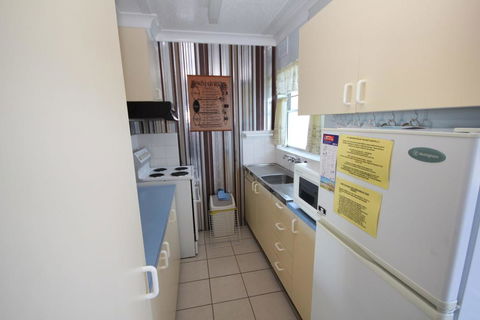 BEACHFRONT 3- 3/12 Bundella Ave LC - Accommodation ACT 1