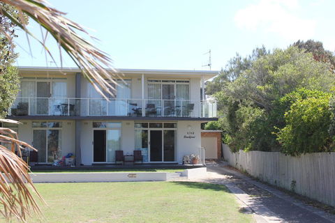 BEACHFRONT 3- 3/12 Bundella Ave LC - Accommodation ACT 3