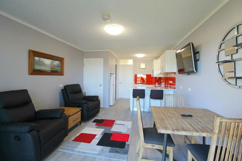 Beachfront 4, 25 Willow Street - Accommodation ACT 2