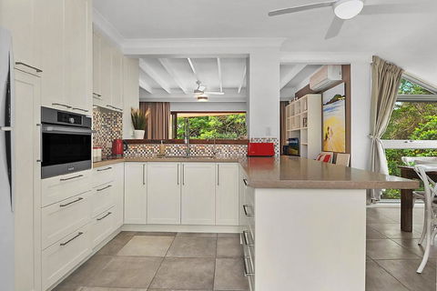 Beachfront 7 Penthouse - Sawtell, NSW - Accommodation ACT 3
