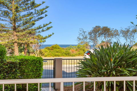 Beachfront On Marine - Accommodation ACT 2