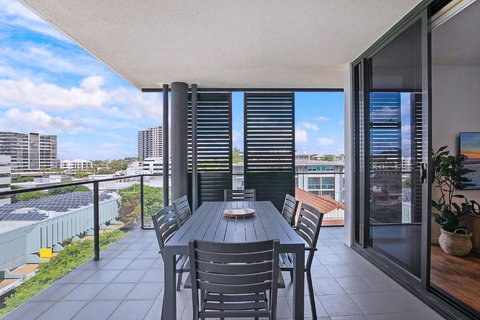 Regatta Hideaway - A Breezy Balcony Residence - Accommodation ACT 1