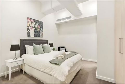 Renovated Warehouse Conversion In Heart Of Sydney - Accommodation ACT 3