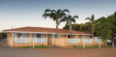 Rhodeside Lodge - Accommodation ACT 2