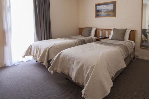 Redhill Cooma Motor Inn - Accommodation ACT 1