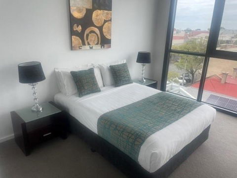 RNR On Franklin - Accommodation ACT 1