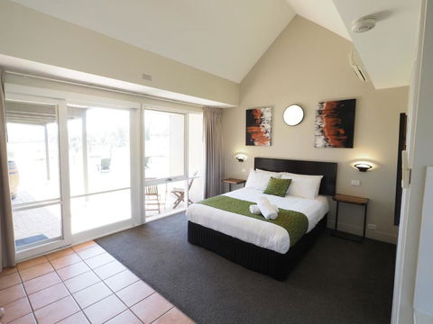 Rothbury Downs - Accommodation ACT 2