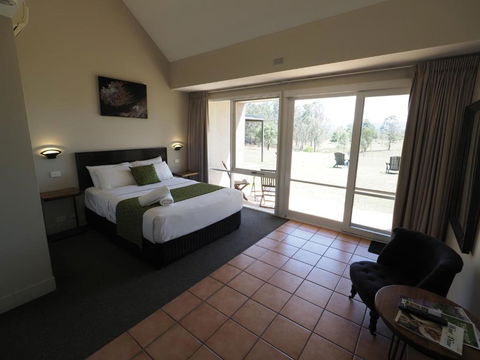 Rothbury Downs - Accommodation ACT 3