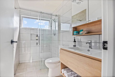 SALTAIR Beach House Right In Town - Accommodation ACT 3