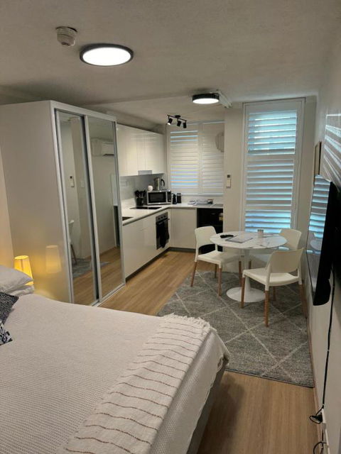 Sam The Central Studio - Accommodation ACT 0