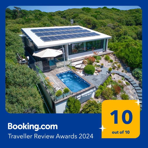 SALT Luxury Couples Villa - Accommodation ACT 1