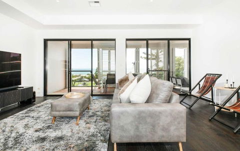 SEA FOR MILES At Semaphore To Relax & Unwind - Accommodation ACT 0