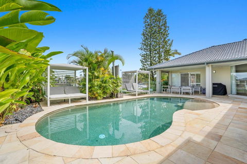 SEACLUSION 5 Bed Waterfront, Sleeps 12 - Accommodation ACT 2