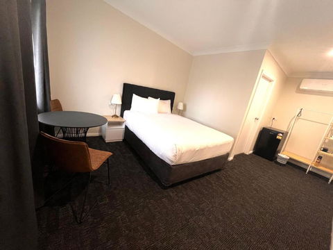Seven Inn - Accommodation ACT 1