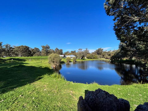 Secluded Rural Retreat In Southwest WA - Accommodation ACT 1