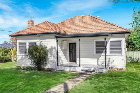 Serene Countryside Escape Spacious 3BR Retreat Near Wineries - Accommodation ACT 0