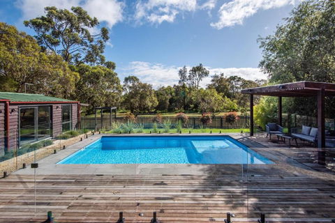 Somers Pool Park And Beach Retreat - Accommodation ACT 2