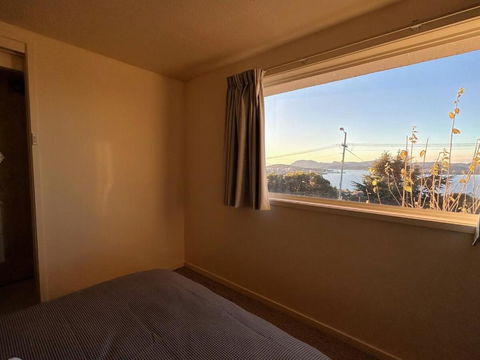 Swan Sea Cozy Retreat At Sandy Bay - Accommodation ACT 2