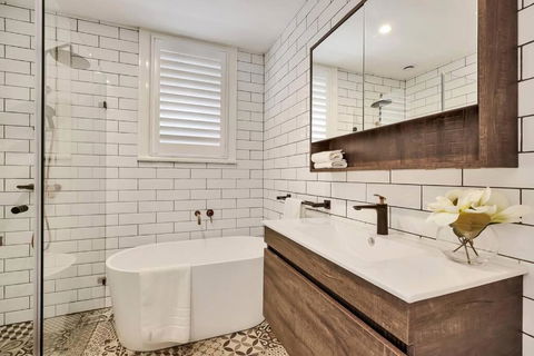 Sydney CBD Waterview Home 60 - Accommodation ACT 2