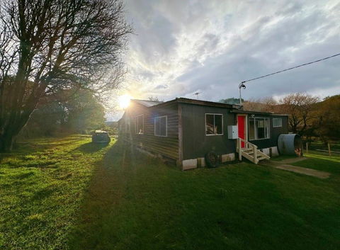 The Bushmill Cottage - Accommodation ACT 0