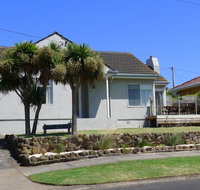 BEACHPOINT COTTAGE - Accommodation ACT