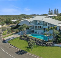 Beachside luxury Sunrise Beach - Accommodation ACT