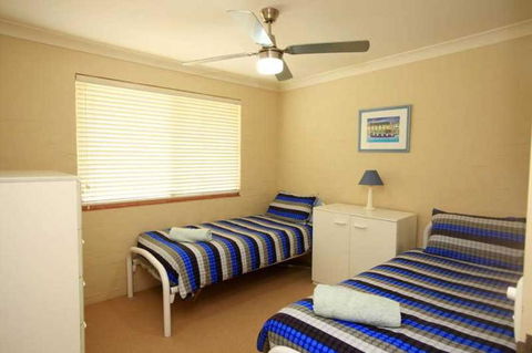 BEACHSIDE VILLA 2 - Accommodation ACT 1