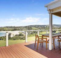 Beachview - walking track straight down to the beach - Accommodation ACT