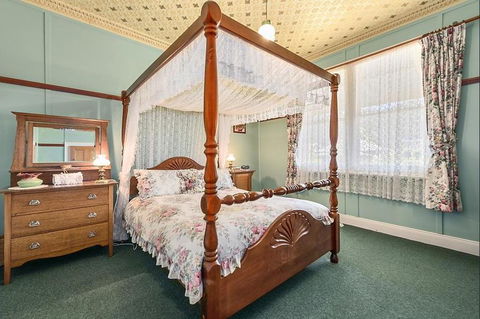 Benvenuti, To Comstock Cottage - Accommodation ACT 3