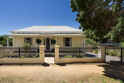 Berkeley Street Townhouse - Accommodation ACT 0