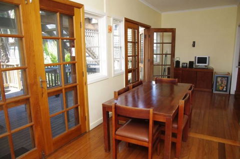 Berry, 16 East Street - Accommodation ACT 2