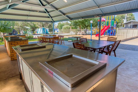 BIG4 Shepparton Park Lane Holiday Park - Accommodation ACT 2