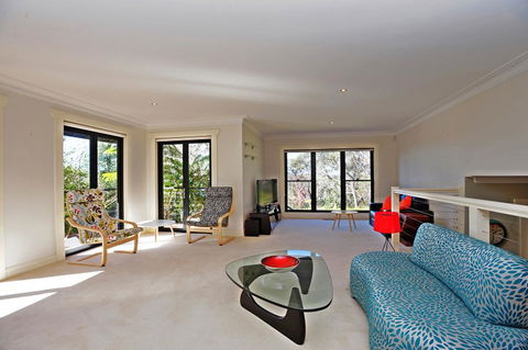 Black Cockatoo Retreat - Accommodation ACT 2
