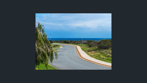 Blue Sky Escapes Beach House Ledge Point - Accommodation ACT 1