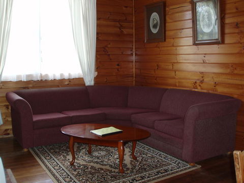 Boat Harbour Garden Cottages - Accommodation ACT 3
