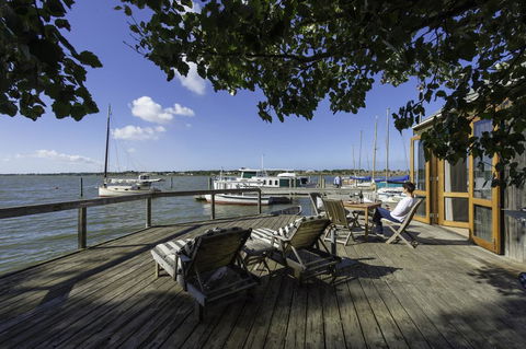 Boathouse - Birks River Retreat - Accommodation ACT 2