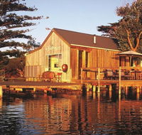 Boathouse - Birks River Retreat - Accommodation ACT