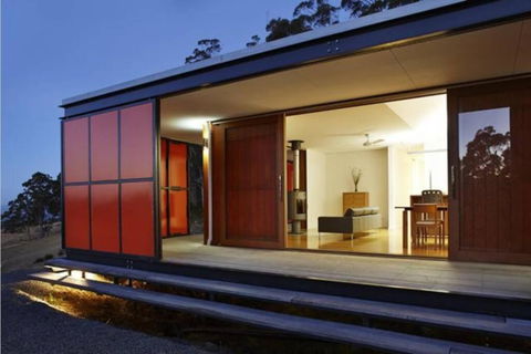 The Orange House - Accommodation ACT 2