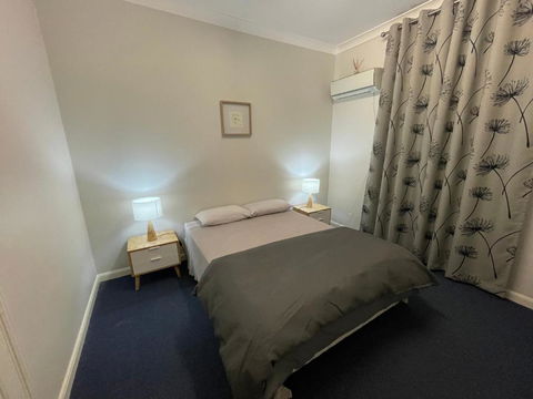 The Pink House - Accommodation ACT 1