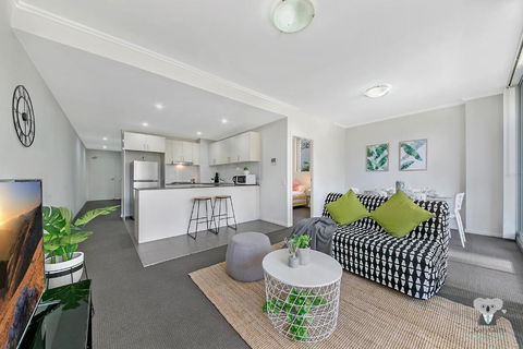 WARRICK FRAM 3 BEDS APT FREE PARKING WALK TO WESTFIELD CLOSE TO HOSPITAL NWF003 - Accommodation ACT 0